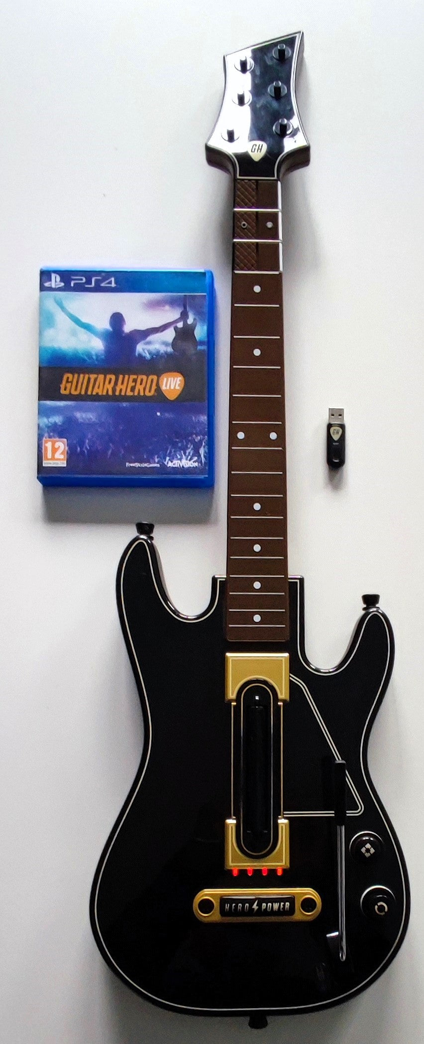 Playstation 4 PS4 Guitar Hero Live Bundel